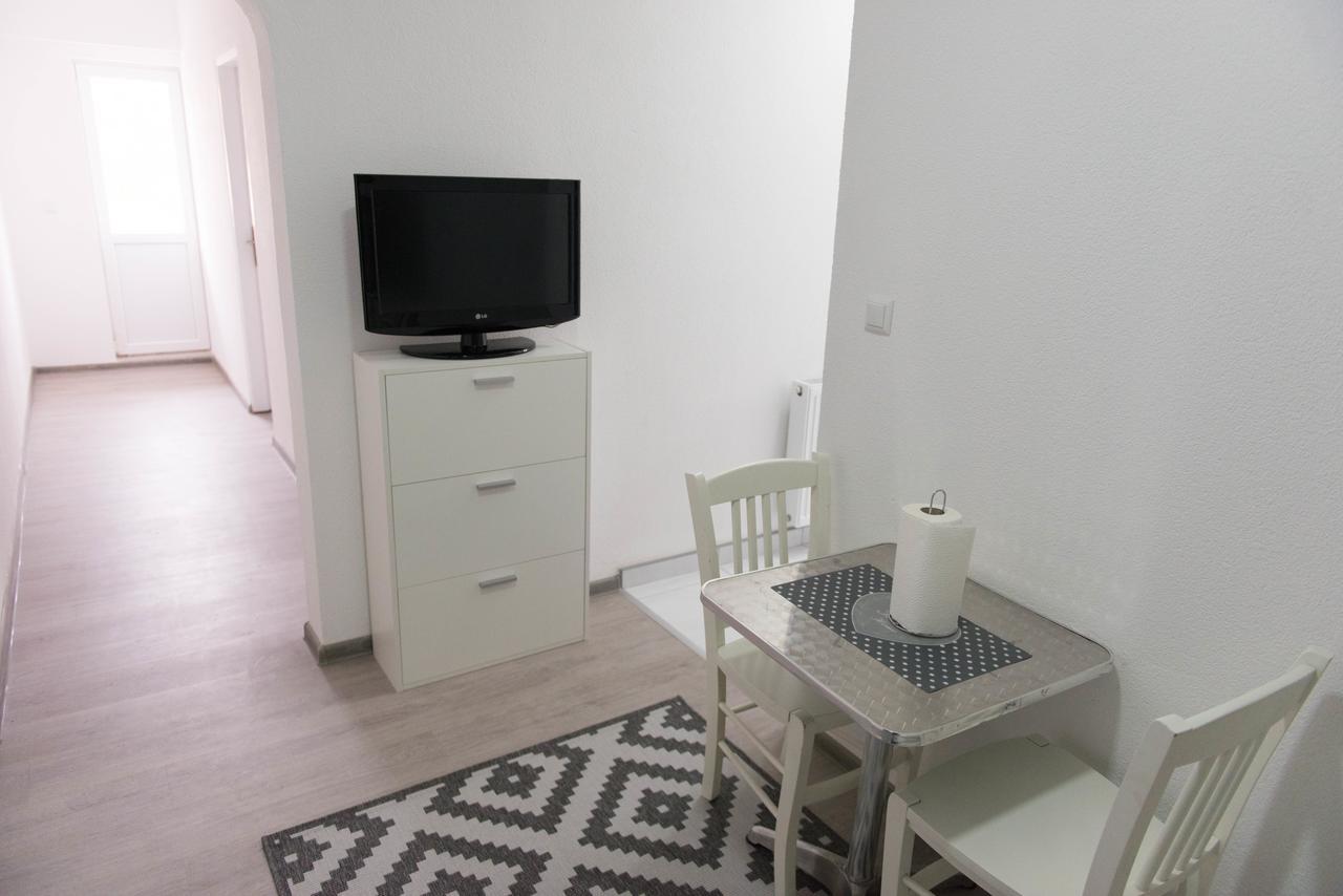 Apartmani Elegance Тузла Екстериор снимка