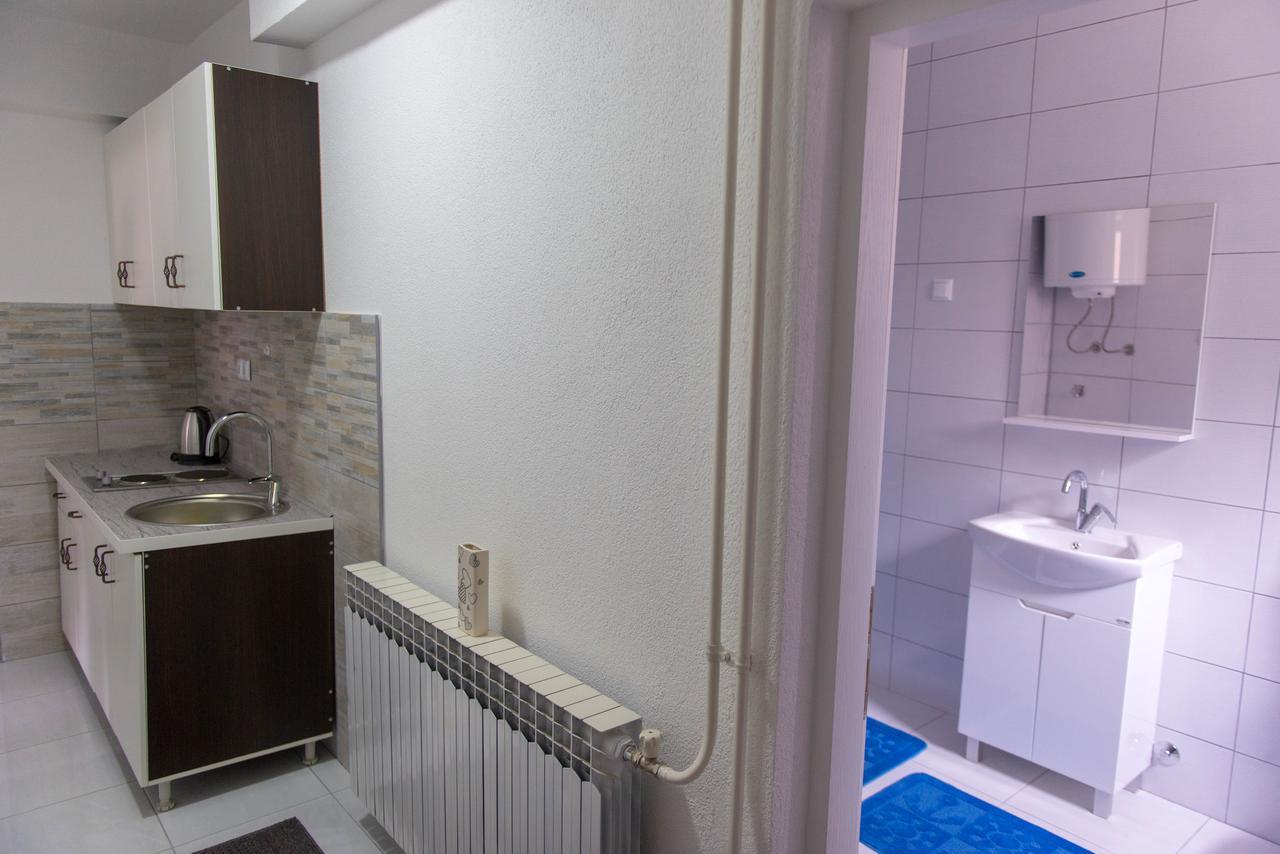 Apartmani Elegance Тузла Екстериор снимка
